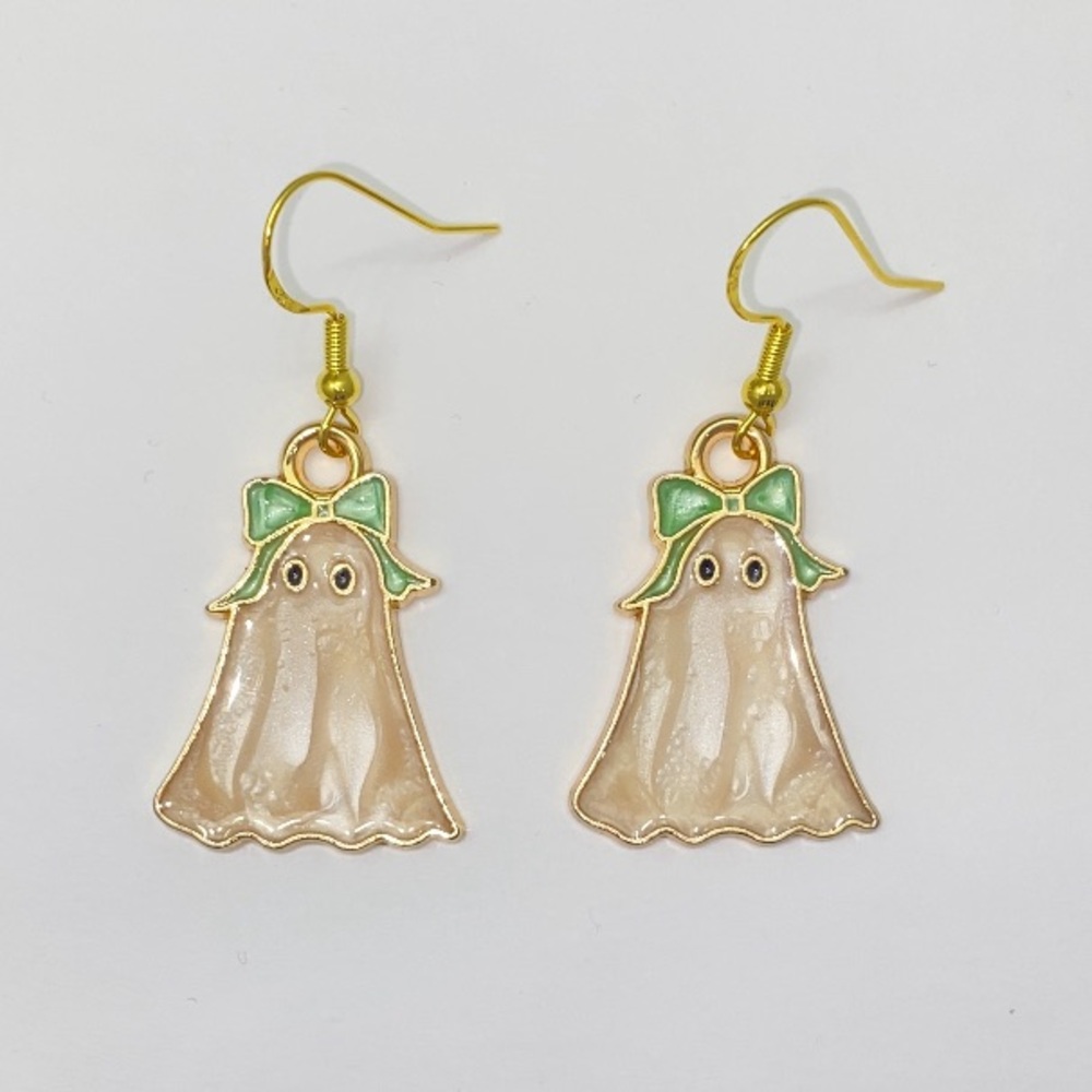 Ghost Earrings with Green Bow 💚🎀